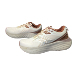 کفش  saucony